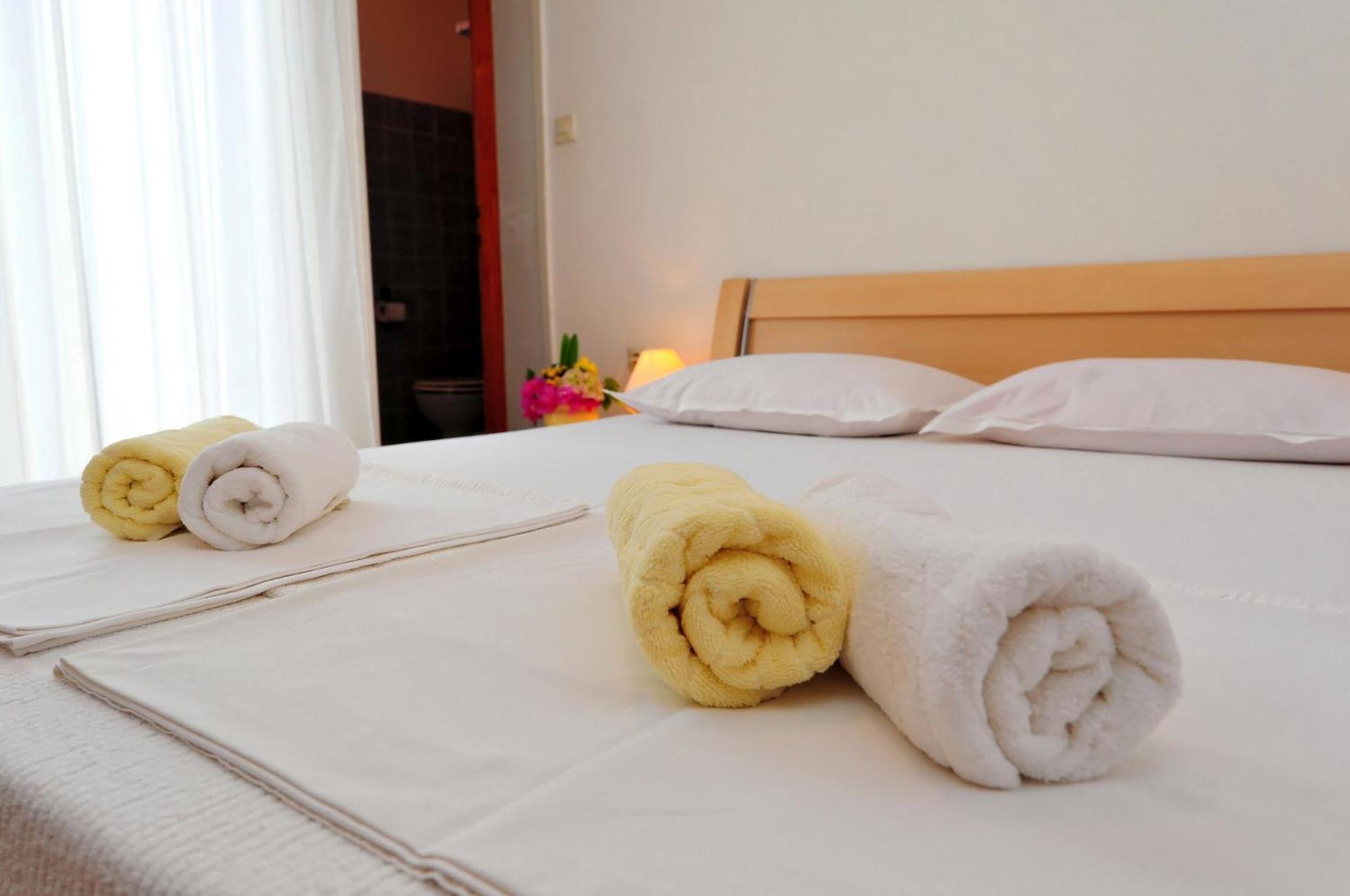 Guest House Ero Sukošan Eksteriør bilde